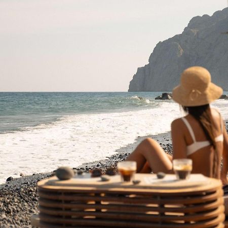Radisson Blu Zaffron Resort, Santorini (Adults Only) Kamári المظهر الخارجي الصورة