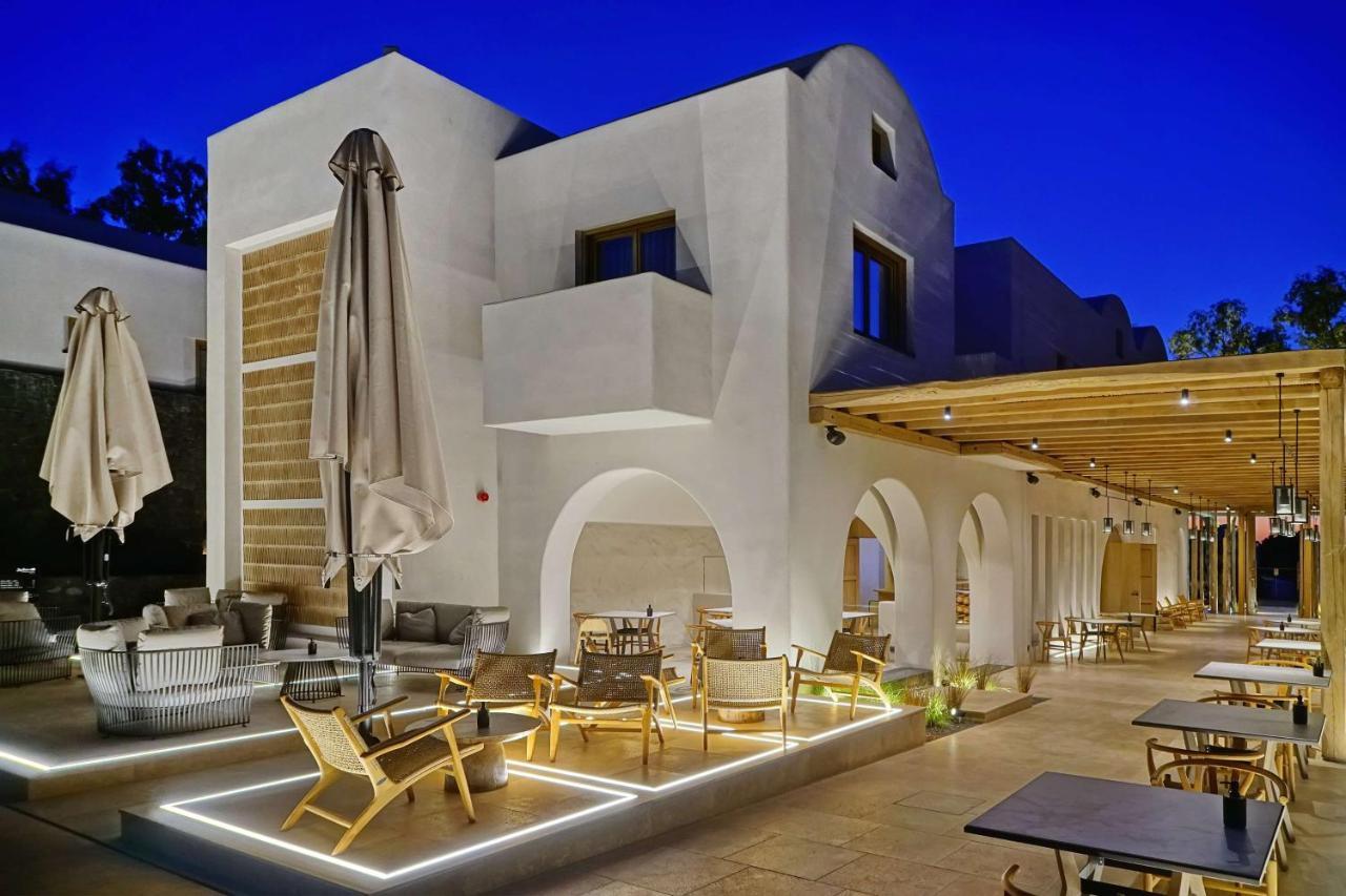 Radisson Blu Zaffron Resort, Santorini (Adults Only) Kamári المظهر الخارجي الصورة