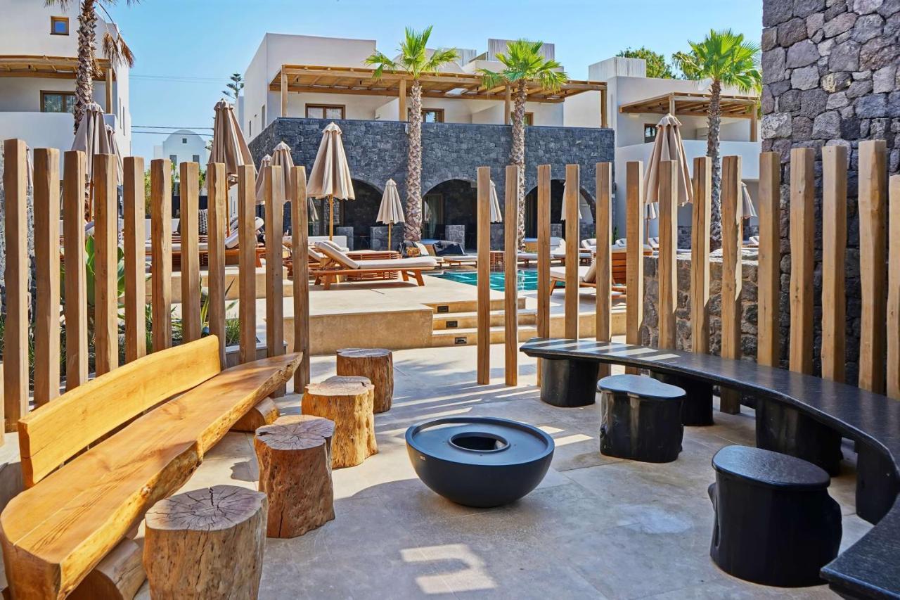 Radisson Blu Zaffron Resort, Santorini (Adults Only) Kamári المظهر الخارجي الصورة