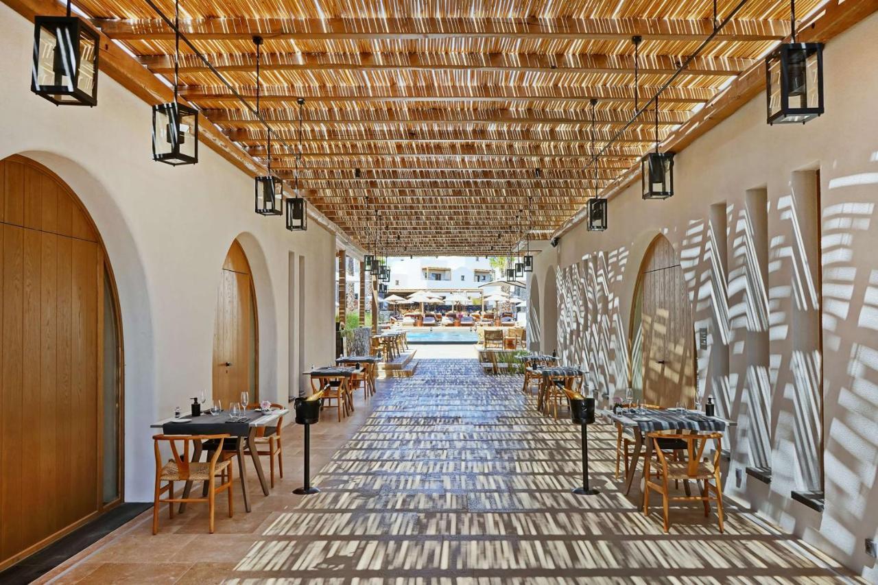 Radisson Blu Zaffron Resort, Santorini (Adults Only) Kamári المظهر الخارجي الصورة